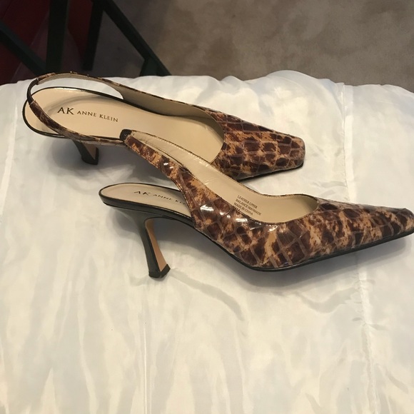 Patent leather sling back heels - Picture 5 of 5